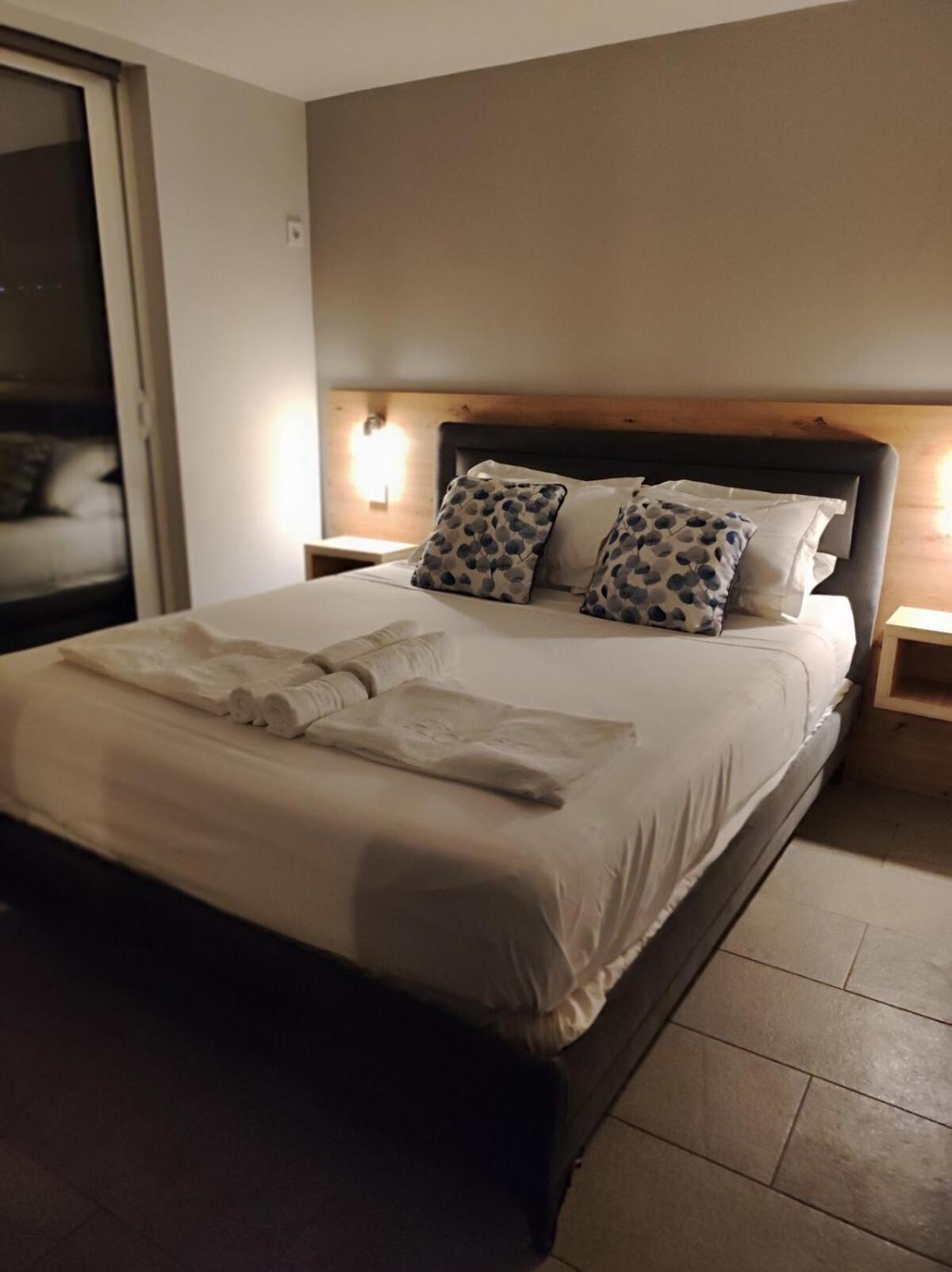 Carefree Apartments 乌尔齐尼 外观 照片