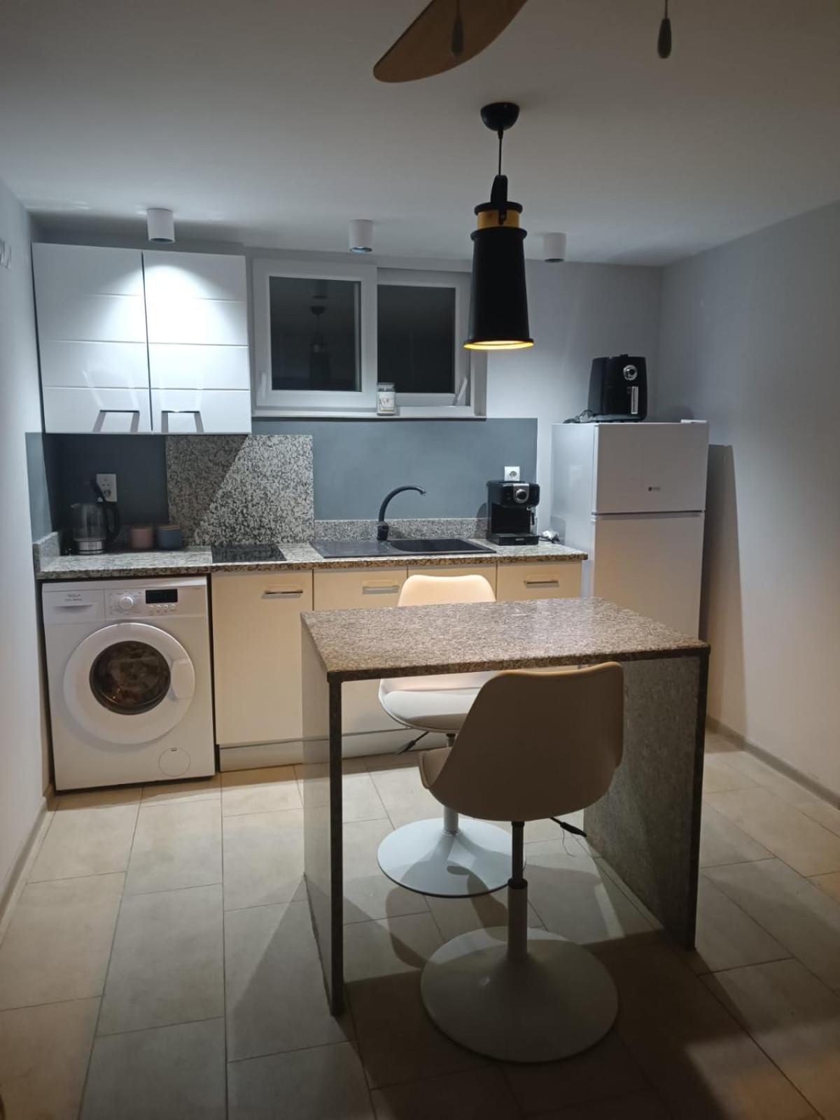 Carefree Apartments 乌尔齐尼 外观 照片